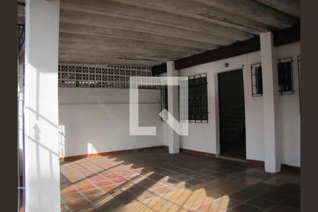 Casa à venda com 126m², 2 quartos e 2 vagasQuintal