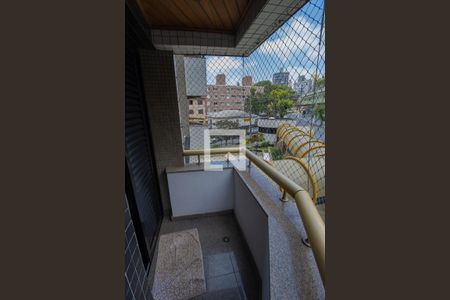 Apartamento à venda com 135m², 4 quartos e 2 vagas