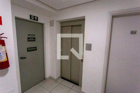 Apartamento à venda com 51m², 2 quartos e 1 vaga Apartamento à venda com 51m², 2 quartos e 1 vagaHall de entrada