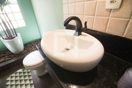 Casa à venda com 230m², 3 quartos e 3 vagasBanheiro