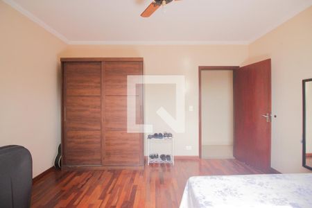 Casa à venda com 230m², 3 quartos e 3 vagasQuarto 2