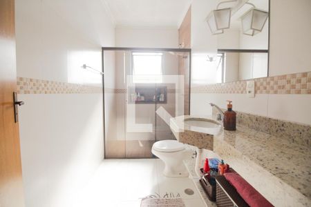 Casa à venda com 230m², 3 quartos e 3 vagasBanheiro