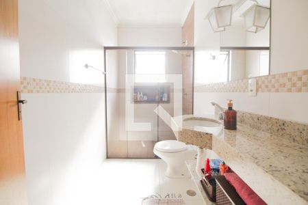 Casa à venda com 230m², 3 quartos e 3 vagasBanheiro