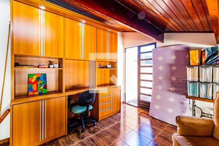 Casa à venda com 300m², 3 quartos e 2 vagas Casa à venda com 300m², 3 quartos e 2 vagasEdícula