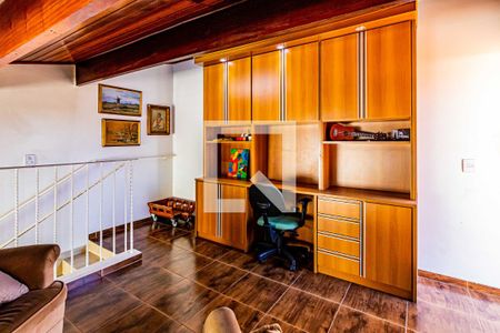Casa à venda com 300m², 3 quartos e 2 vagas Casa à venda com 300m², 3 quartos e 2 vagasEdícula