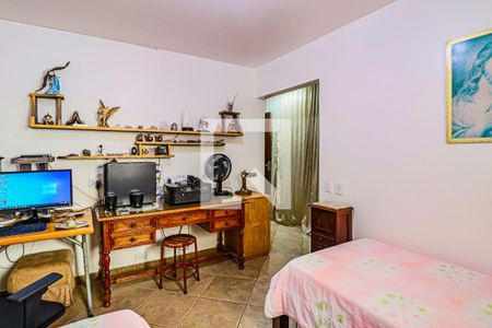 Casa à venda com 300m², 3 quartos e 2 vagas Casa à venda com 300m², 3 quartos e 2 vagasSuite