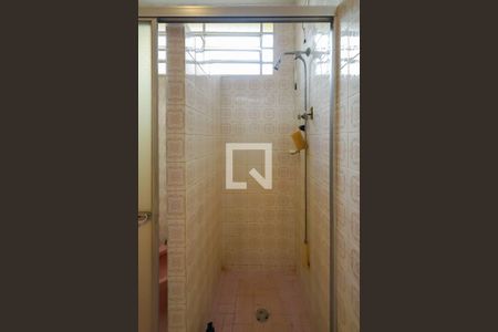 Casa à venda com 220m², 3 quartos e 7 vagas Casa à venda com 220m², 3 quartos e 7 vagasBanheiro