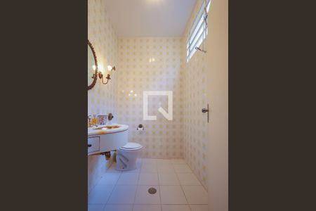 Casa à venda com 220m², 3 quartos e 7 vagas Casa à venda com 220m², 3 quartos e 7 vagasLavabo