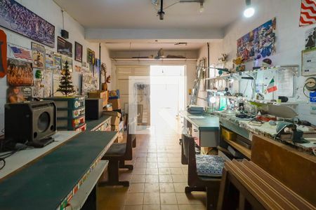 Casa à venda com 220m², 3 quartos e 7 vagas Casa à venda com 220m², 3 quartos e 7 vagasGaragem