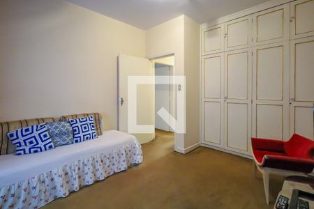 Casa à venda com 220m², 3 quartos e 7 vagas Casa à venda com 220m², 3 quartos e 7 vagasQuarto 3