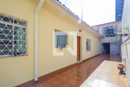 Casa à venda com 220m², 3 quartos e 7 vagas Casa à venda com 220m², 3 quartos e 7 vagasQuintal / Garagem