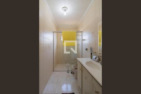 Casa à venda com 240m², 3 quartos e 6 vagasBanheiro