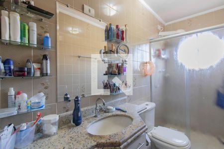 Casa à venda com 240m², 3 quartos e 6 vagasBanheiro da Suíte