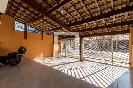 Casa à venda com 240m², 3 quartos e 6 vagasGaragem