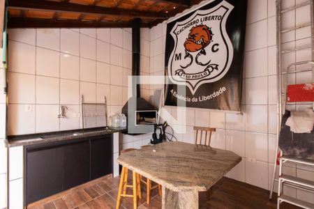 Casa à venda com 240m², 3 quartos e 6 vagasEspaço Gourmet