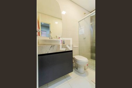 Casa à venda com 167m², 3 quartos e 3 vagas Casa à venda com 167m², 3 quartos e 3 vagasBanheiro Suíte