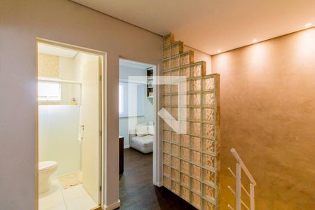 Casa à venda com 167m², 3 quartos e 3 vagas Casa à venda com 167m², 3 quartos e 3 vagasCorredor