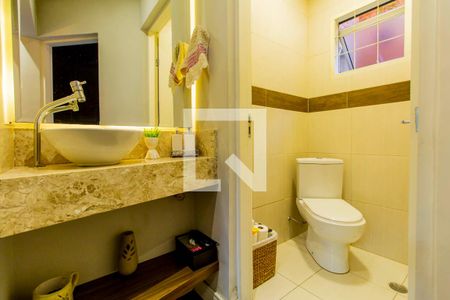 Casa à venda com 167m², 3 quartos e 3 vagas Casa à venda com 167m², 3 quartos e 3 vagasLavabo