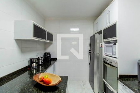 Casa à venda com 167m², 3 quartos e 3 vagas Casa à venda com 167m², 3 quartos e 3 vagasCozinha