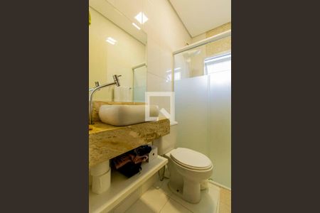 Casa à venda com 167m², 3 quartos e 3 vagas Casa à venda com 167m², 3 quartos e 3 vagasBanheiro