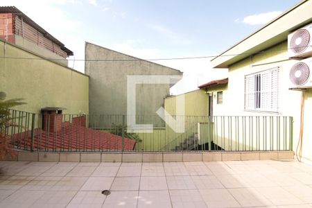 Casa à venda com 220m², 3 quartos e 4 vagasQuintal