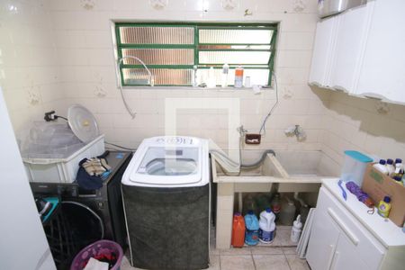 Casa à venda com 220m², 3 quartos e 4 vagasÁrea de Serviço