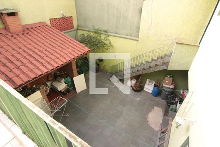 Casa à venda com 220m², 3 quartos e 4 vagasQuintal