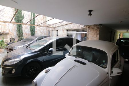Casa à venda com 220m², 3 quartos e 4 vagasGaragem