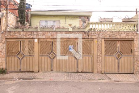 Casa à venda com 220m², 3 quartos e 4 vagasEntrada