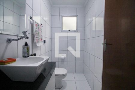 Casa à venda com 180m², 4 quartos e 2 vagasLavabo