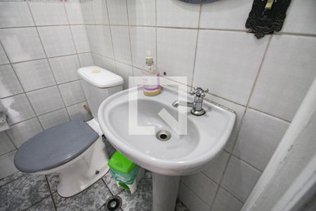 Casa à venda com 180m², 4 quartos e 2 vagasBanheiro de serviço