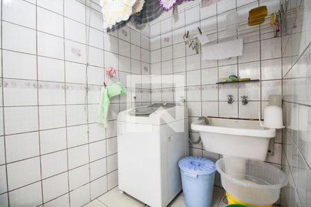 Casa à venda com 180m², 4 quartos e 2 vagasÁrea de serviço