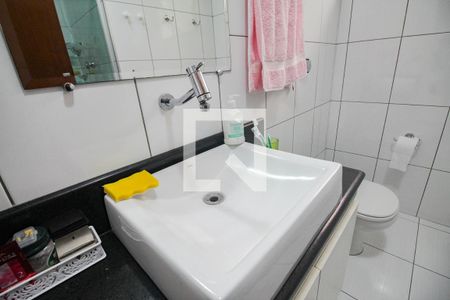 Casa à venda com 180m², 4 quartos e 2 vagasSuíte quarto 1