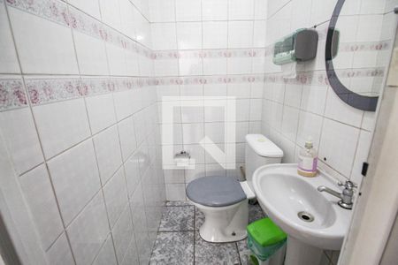 Casa à venda com 180m², 4 quartos e 2 vagasBanheiro de serviço