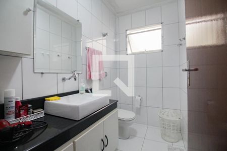 Casa à venda com 180m², 4 quartos e 2 vagasSuíte quarto 1