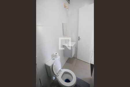 Casa de condomínio à venda com 80m², 3 quartos e 1 vaga Casa de condomínio à venda com 80m², 3 quartos e 1 vagaBanheiro Social