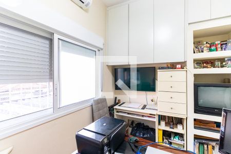 Casa à venda com 207m², 4 quartos e 6 vagas Casa à venda com 207m², 4 quartos e 6 vagasQuarto 4