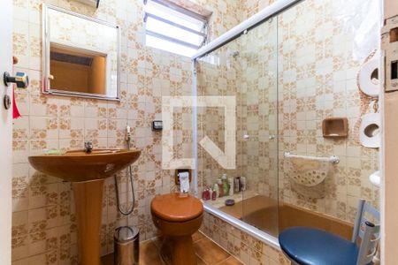 Casa à venda com 207m², 4 quartos e 6 vagas Casa à venda com 207m², 4 quartos e 6 vagasBanheiro 2