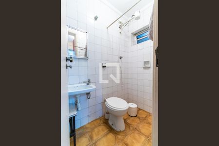 Casa à venda com 207m², 4 quartos e 6 vagas Casa à venda com 207m², 4 quartos e 6 vagasBanheiro de Serviço