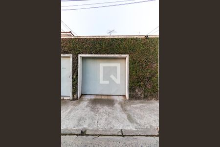 Casa à venda com 207m², 4 quartos e 6 vagas Casa à venda com 207m², 4 quartos e 6 vagasFachada