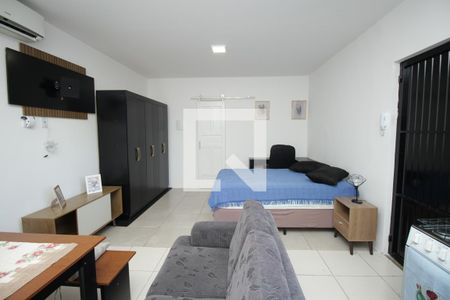 Quarto/Sala de kitnet/studio para alugar com 1 quarto, 35m² em Niterói, Canoas