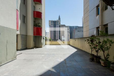 Apartamento à venda com 63m², 2 quartos e sem vagaÁrea comum