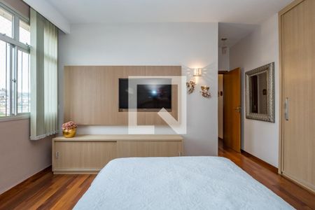 Apartamento à venda com 153m², 3 quartos e 1 vagaSuíte