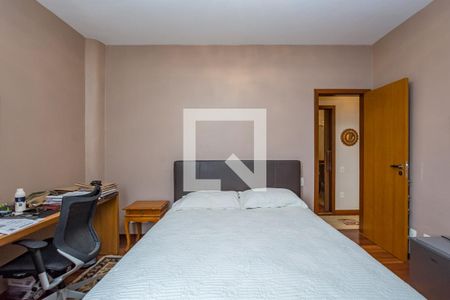 Apartamento à venda com 153m², 3 quartos e 1 vagaQuarto 2