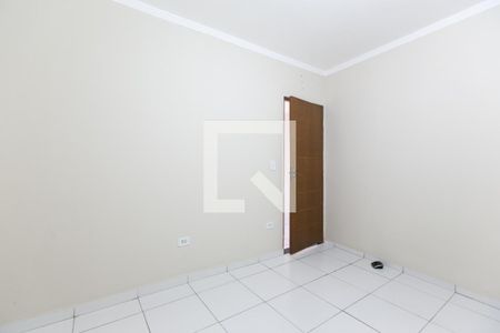 Quarto de casa para alugar com 1 quarto, 60m² em Vila Carmosina, São Paulo