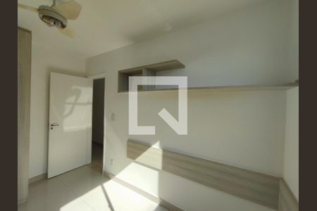 Quarto 1 de apartamento para alugar com 3 quartos, 74m² em Taquara, Rio de Janeiro