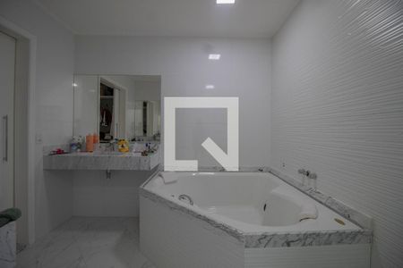 Casa à venda com 400m², 4 quartos e 2 vagas Casa à venda com 400m², 4 quartos e 2 vagasBanheiro do Quarto 3