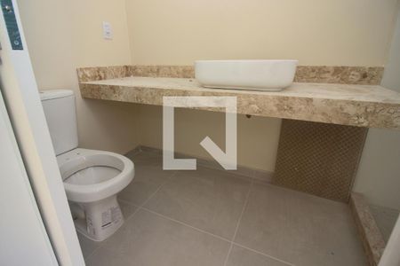 Casa para alugar com 146m², 3 quartos e 3 vagas Casa para alugar com 146m², 3 quartos e 3 vagasBanheiro da Suíte