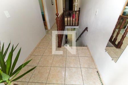 Hall de casa à venda com 3 quartos, 198m² em Jardim Itapemirim, São Paulo