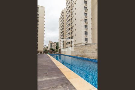 Apartamento à venda com 90m², 3 quartos e 2 vagas Apartamento à venda com 90m², 3 quartos e 2 vagasÁrea comum - Piscina